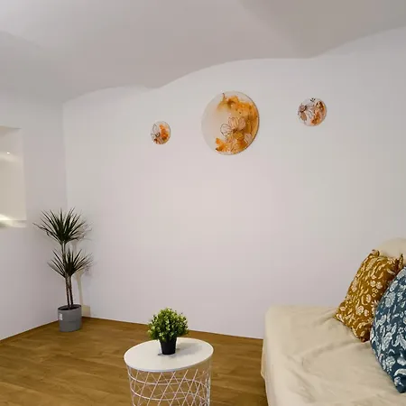 Za Hrazi Apartament *