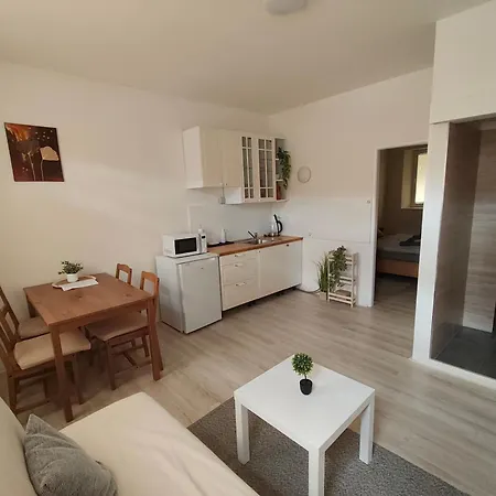 Za Hrazi Apartament